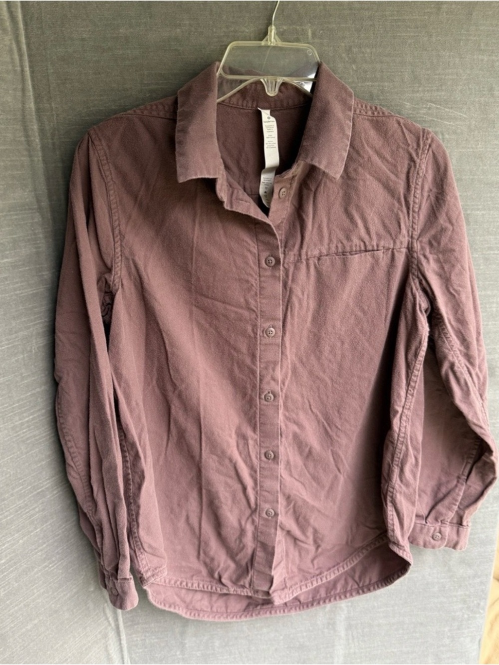 lululemon athletica Dusty Mauve Button-Up Shirt size 6